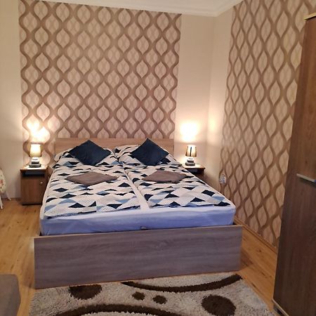 Katalin Apartman Hajduszoboszlo Bagian luar foto