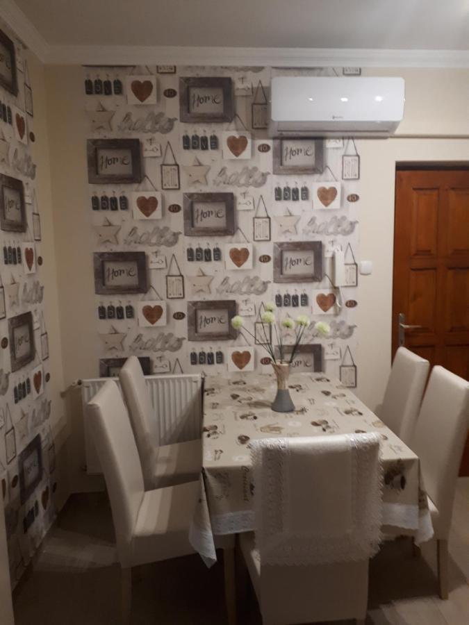 Katalin Apartman Hajduszoboszlo Bagian luar foto