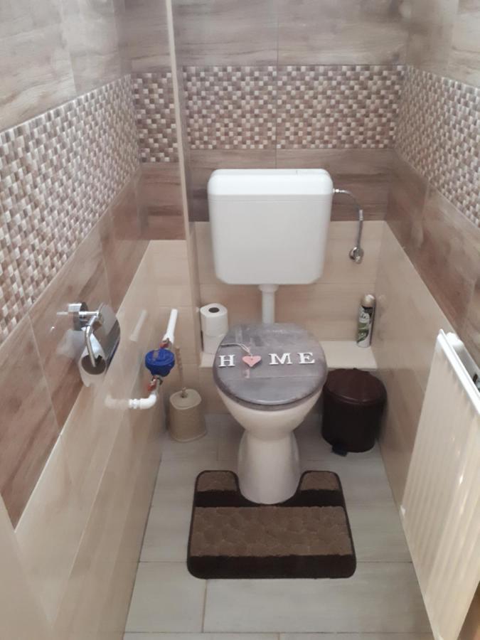 Katalin Apartman Hajduszoboszlo Bagian luar foto