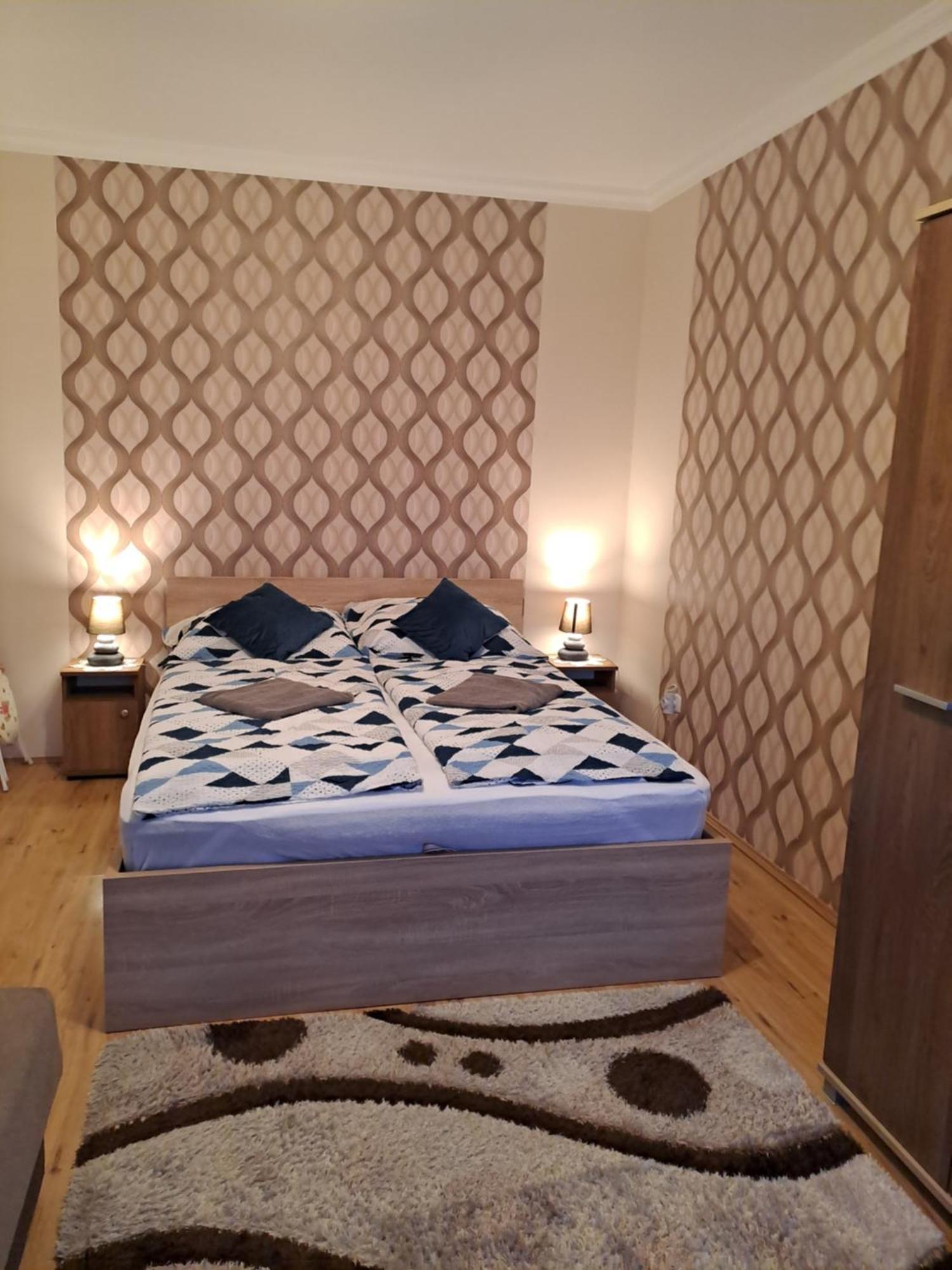 Katalin Apartman Hajduszoboszlo Bagian luar foto